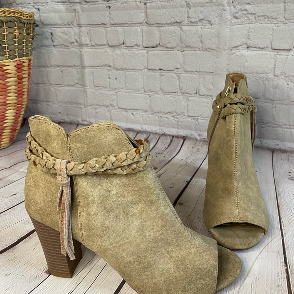 Open toe booties - Picture 5 of 6